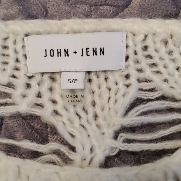 POSH SHOW. Anthro John + Jenn Distressed Sweater - Picture 7 of 8